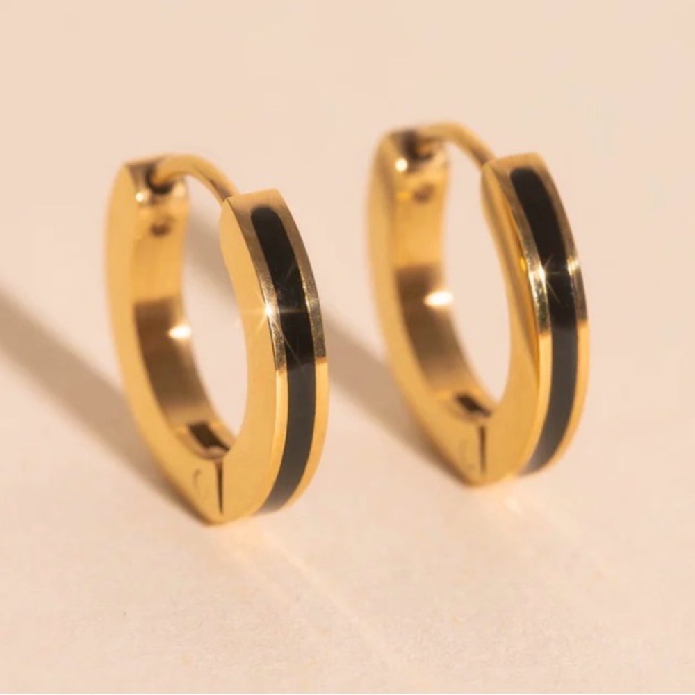 Oh Clementine Black & Gold Color Huggie Hoop Earrings